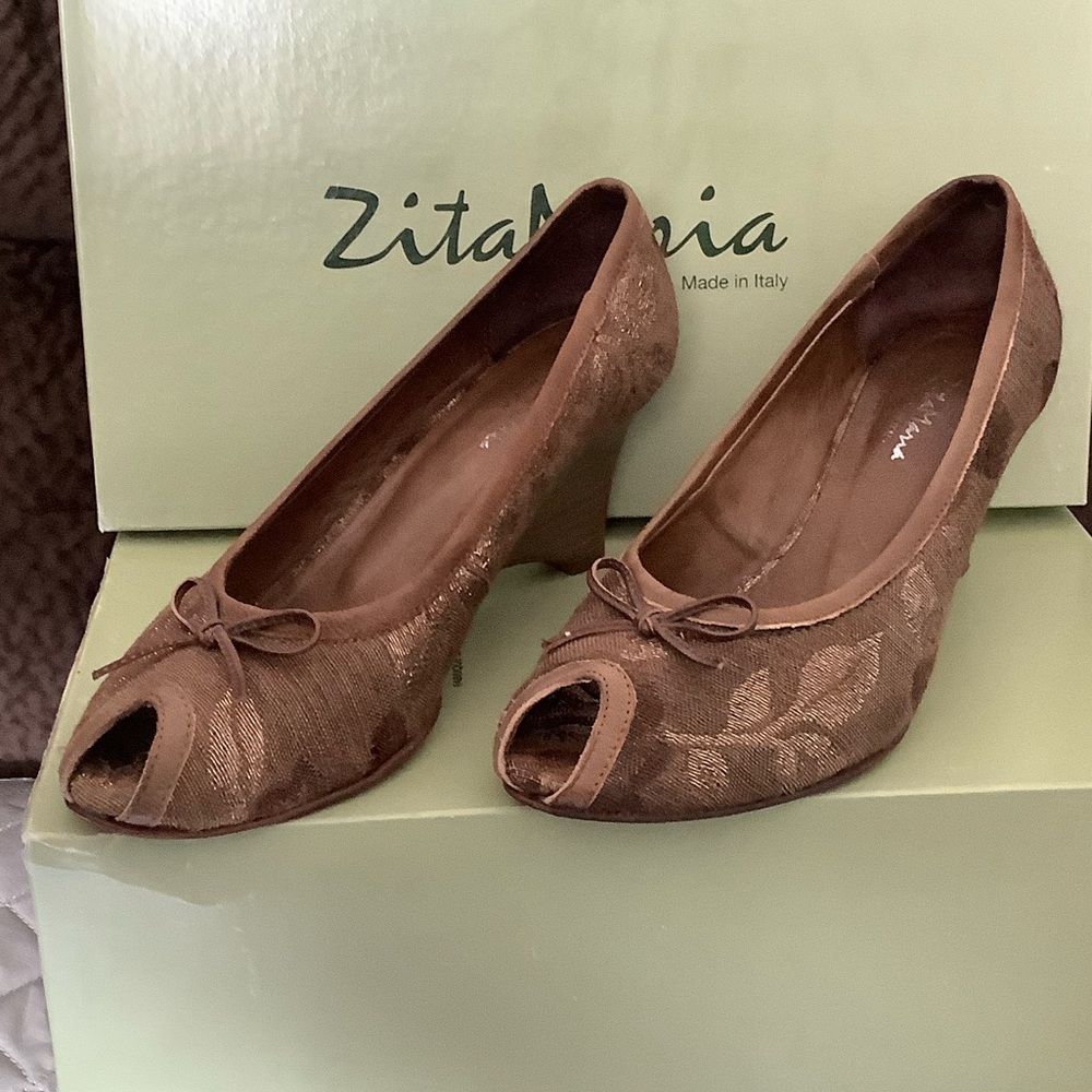 Zita Maria Elegant Brown Wedge Shoes with Peep Toe, made in Italy, Size 7